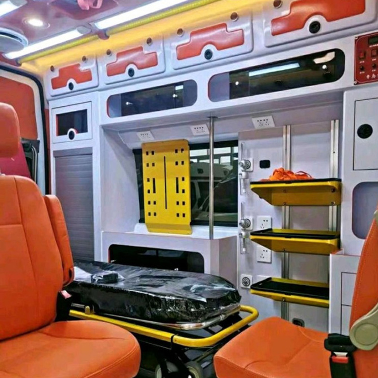 西峡长途救护车护送病人租赁价格